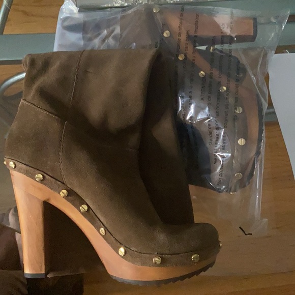 Tory Burch Tall Wood Heel Boots - Picture 13 of 13